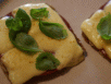 Salamibrot mit Käse überbacken